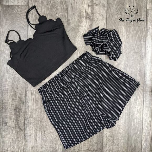 MakeMeChic Summer Cami Crop Top with Shorts Size XS - Picture 3 of 4